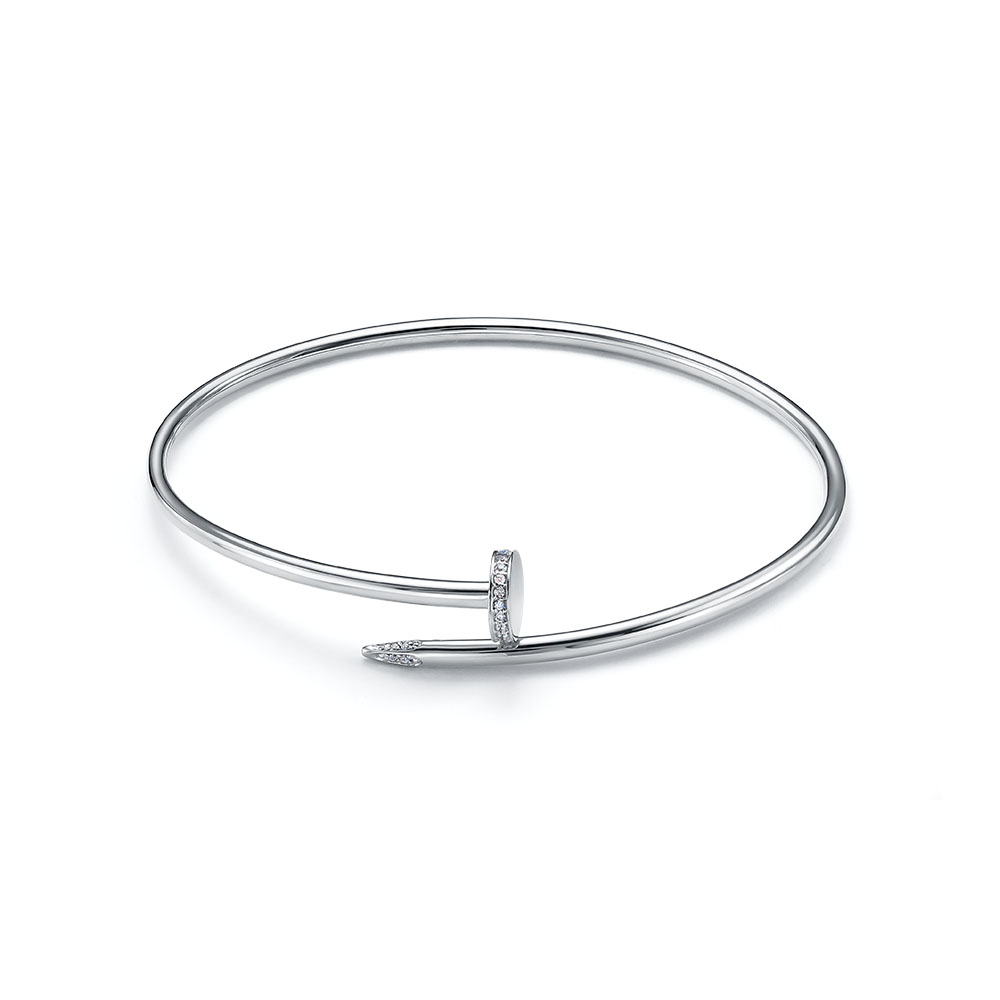 Ювелирное изделие - Браслет жесткий из серебра с фианитами в магазине Best-Gold 157871